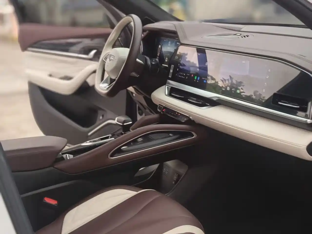 Фото 8 - Geely Xingyue L