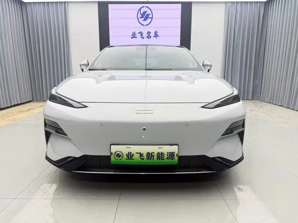 Geely Galaxy Galaxy E8 2025 2025 700km Long Voyage Smart Drive Edition