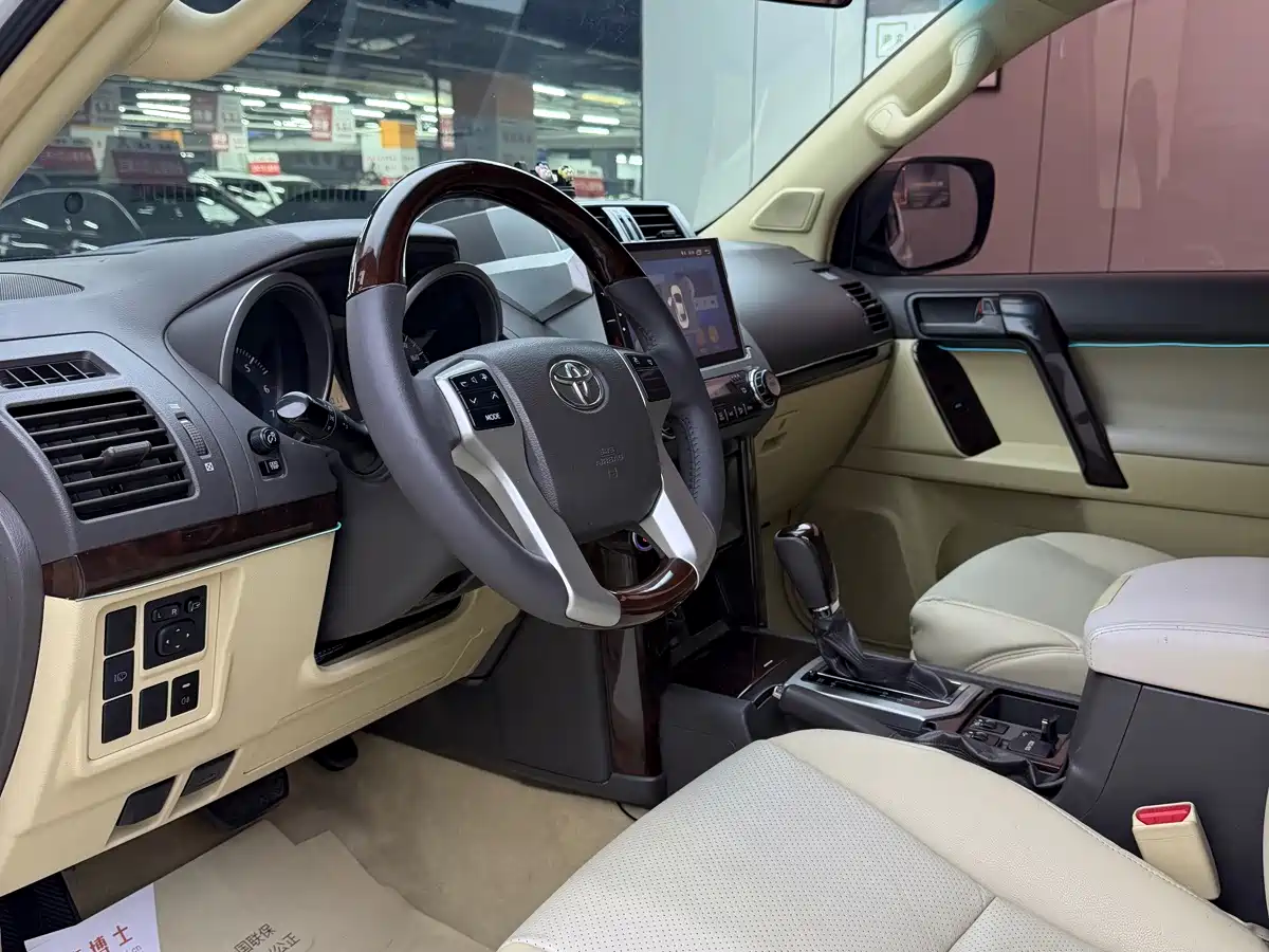 Toyota Prado (Import) 2016