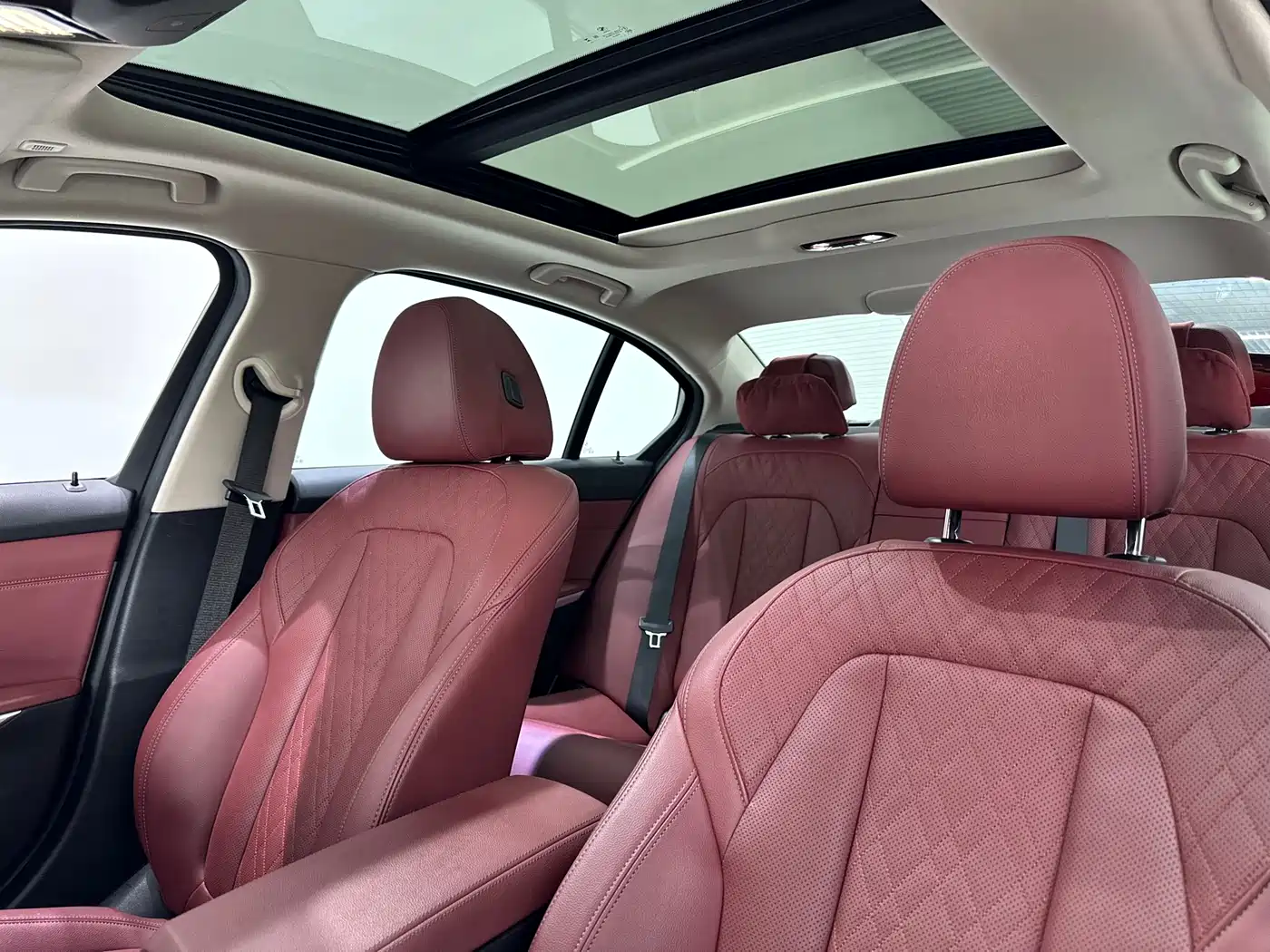 BMW i3 2023 eDrive 40 L Shadowline Package фото 28