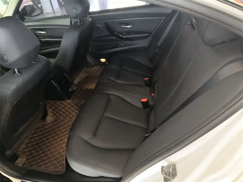BMW 3 Series 2016 320Li Progressive фото 17