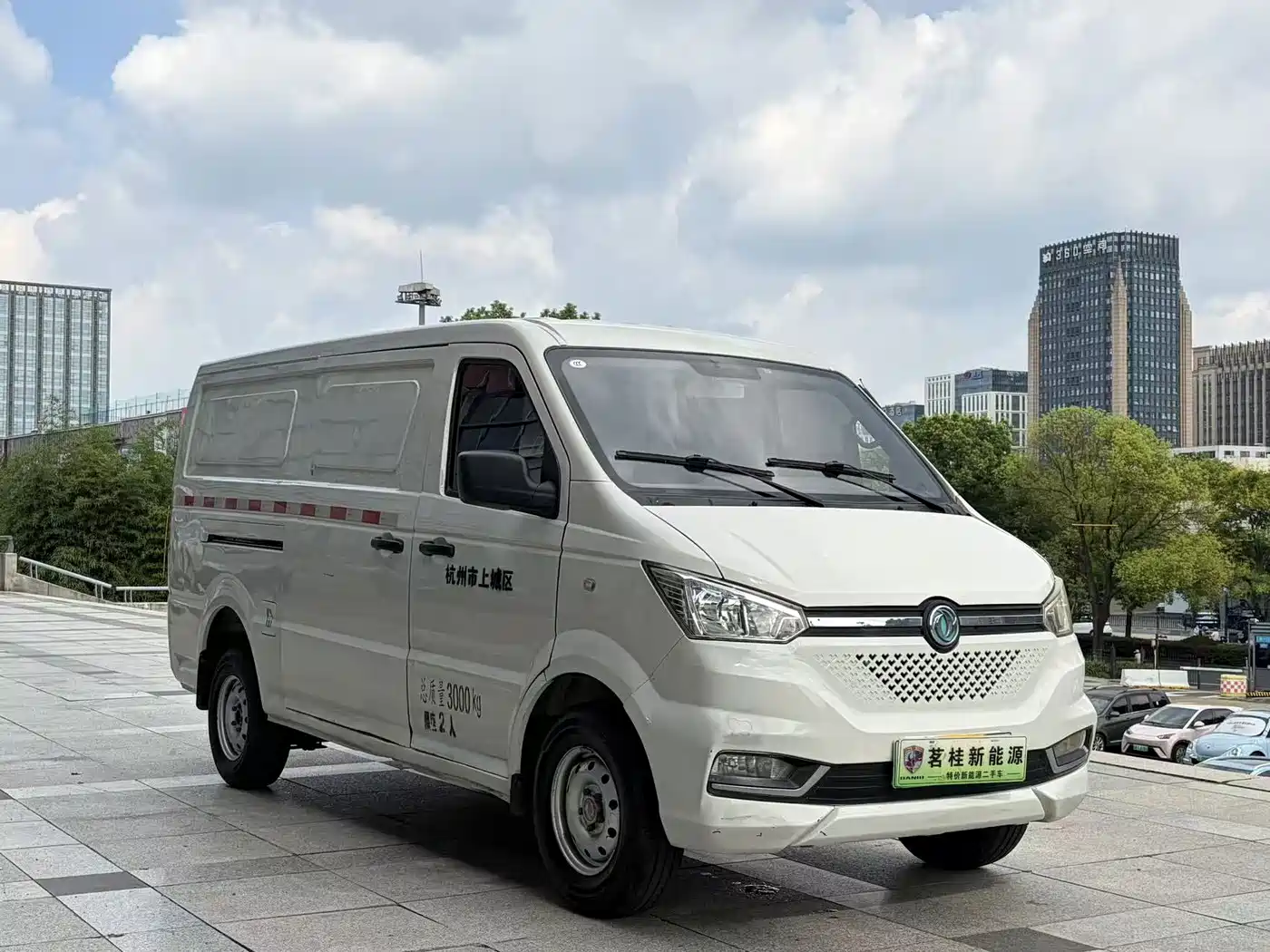 Dongfeng Yufeng Yufeng EM26 2023 2023 Standard Edition 41.472kWh Henan Lithium