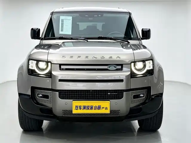 Land Rover Defender 2023 Model 110 3.0T P400 X-DYNAMIC HSE — фото 3