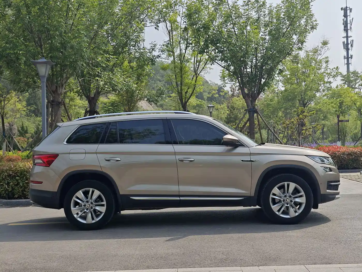 Škoda Kodiaq 2019 Facelift TSI330 5-Seater 2WD Luxury Premium Edition China V фото 4