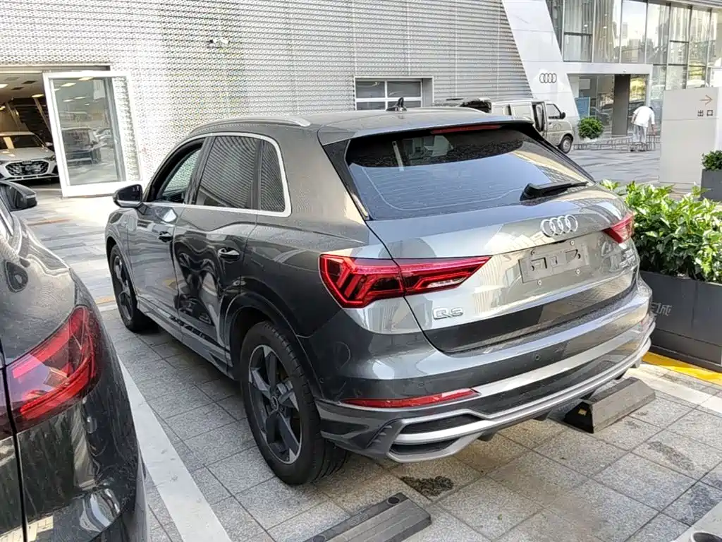 Audi Q3 2022 35 TFSI Fashion Dynamic фото 9