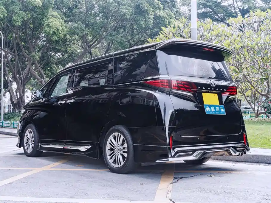 Toyota Alphard 2025 Hybrid 2.5L Prestige Gold Edition фото 6