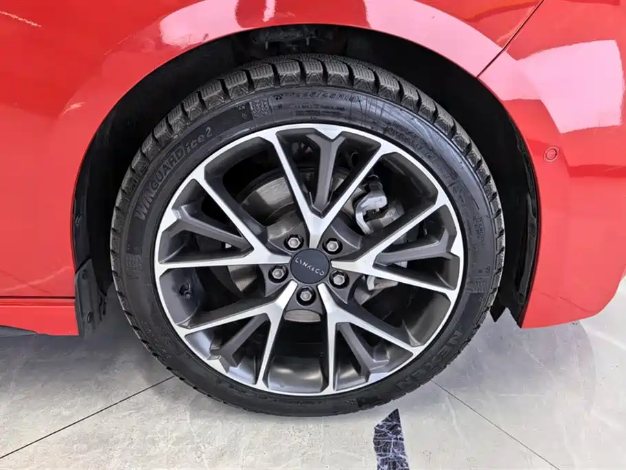 Lynk & Co 03 2018 1.5TD DCT Power Pro Version China V фото 6