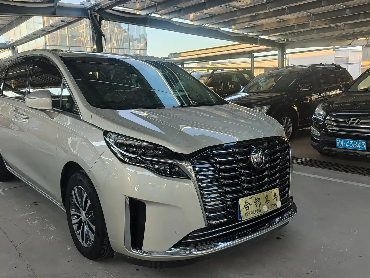 Buick GL8 2023 ES Landmaster Exclusive фото 3
