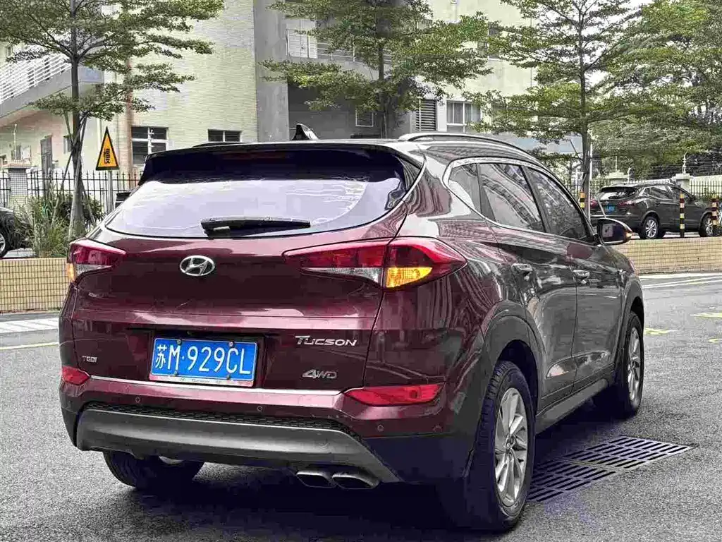 Hyundai Tucson 2015 1.6T Dual Clutch 2WD Smart фото 4