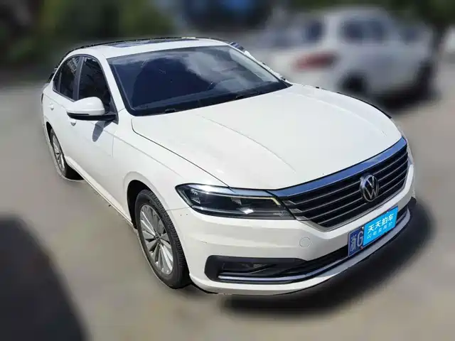 Volkswagen Lavida 2022 280TSI DSG Comfort Edition — фото 3