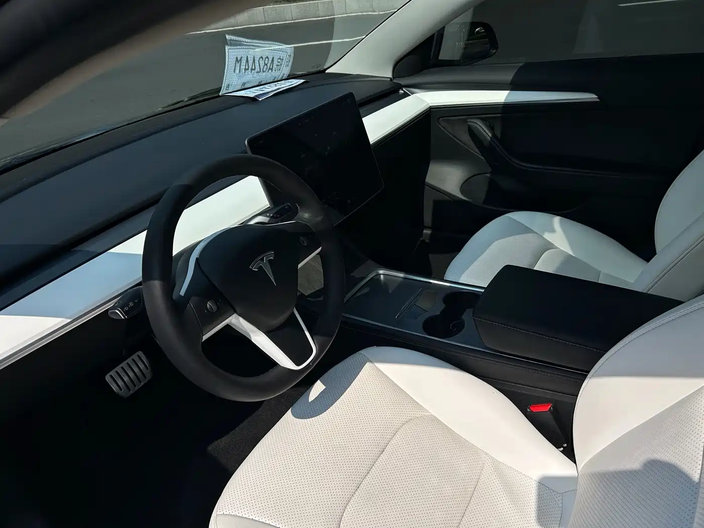Фото 3 - Tesla Model 3