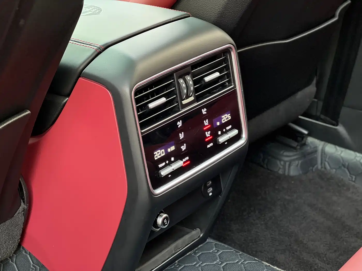 Porsche Cayenne 2022 Cayenne 3.0T Platinum Edition фото 15