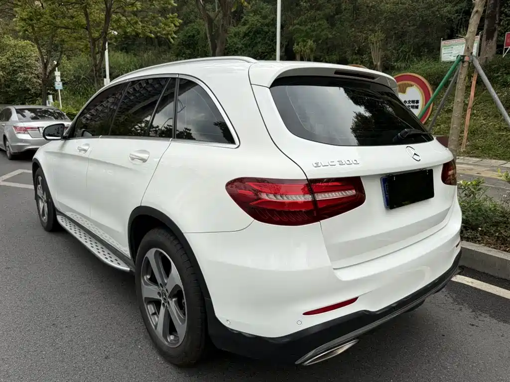 Mercedes-Benz GLC 2017 GLC 300 4MATIC Dynamic фото 7