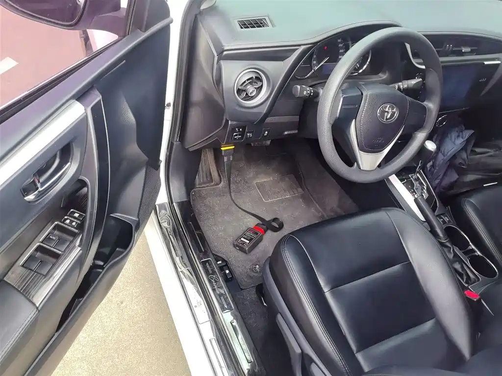 Toyota Corolla 2017 Facelift 1.2T S-CVT GL фото 10