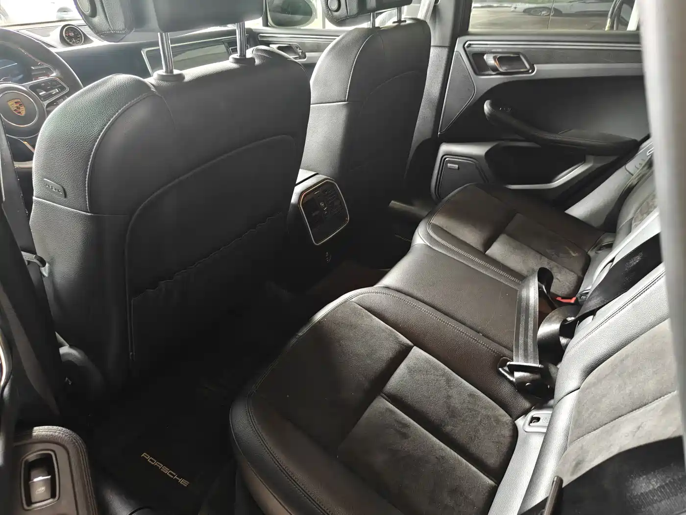 Porsche Macan 2021 Macan 2.0T фото 7