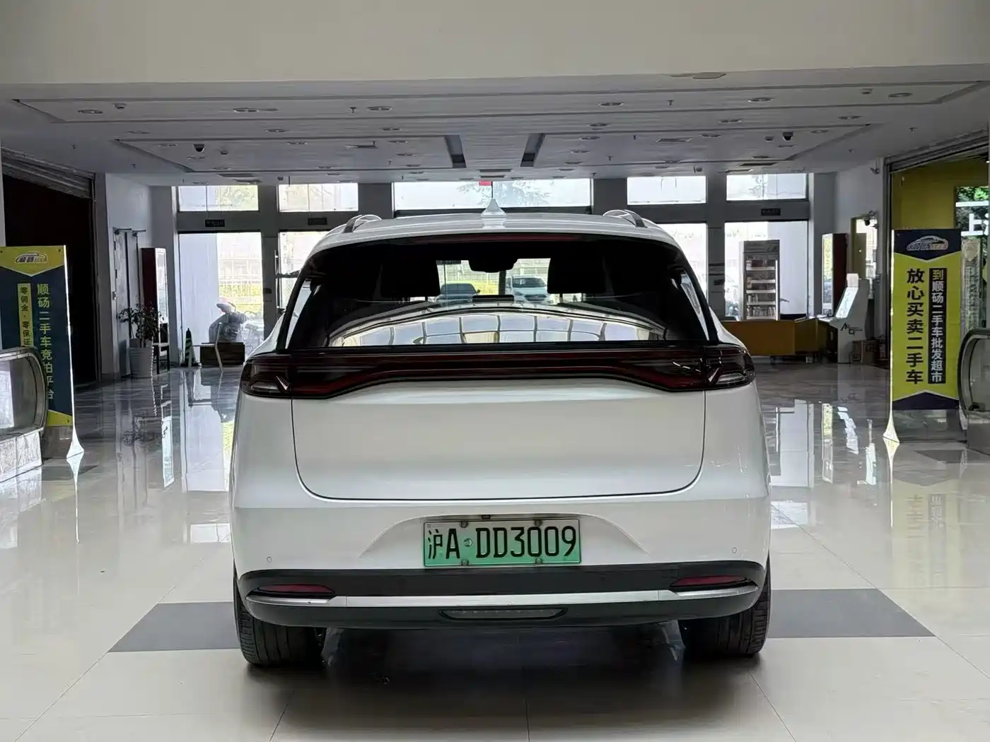 BYD Tang New Energy 2019 EV600D 4WD Smart Connect Genesis Edition фото 8
