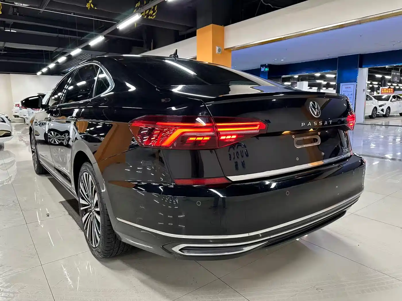 Volkswagen Passat 2020 Facelift 330TSI Luxury China VI фото 8
