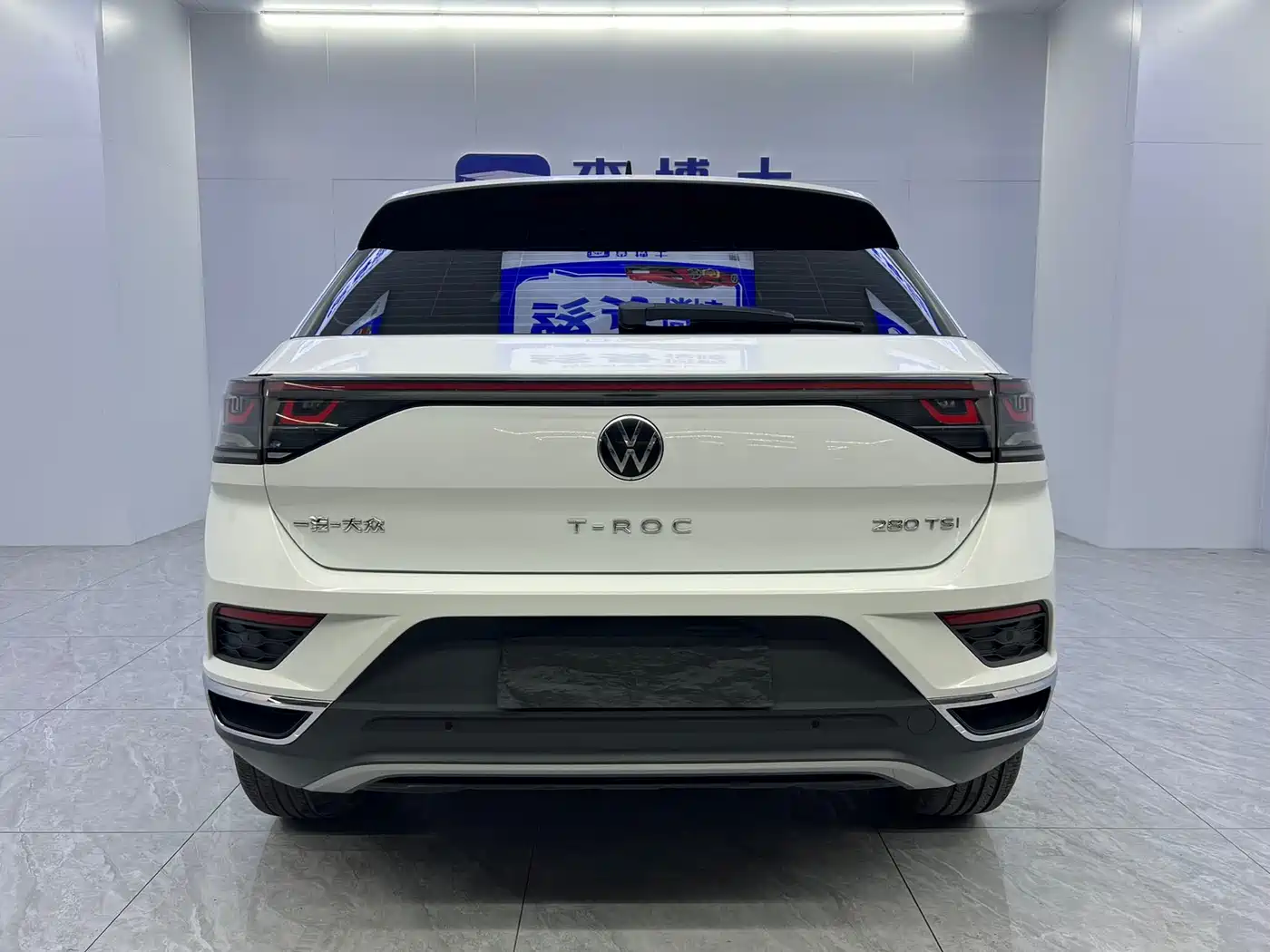 Volkswagen T-ROC 2023 280TSI DSG 2WD Time Edition фото 15
