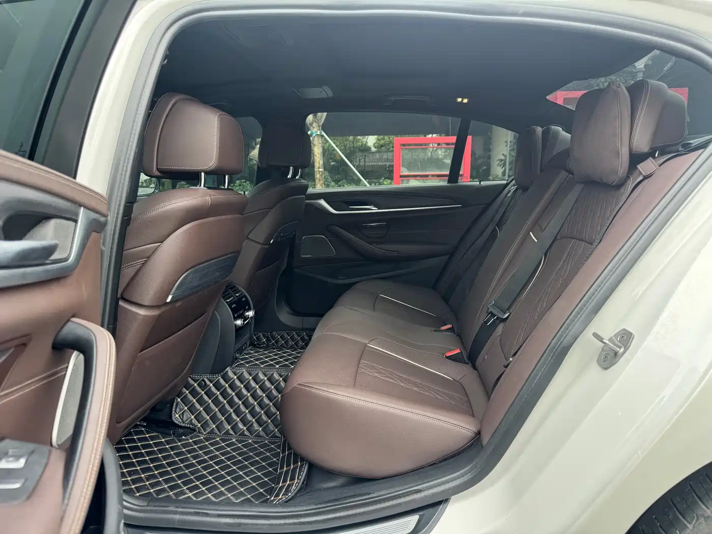 BMW 5 Series 2022 Facelift II 530Li Premium Package M Sport фото 15