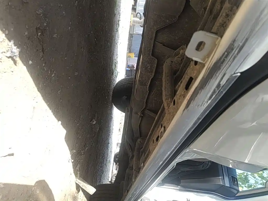 Mitsubishi Pajero (Import) 2016 3.0L Automatic Standard (China V) фото 21