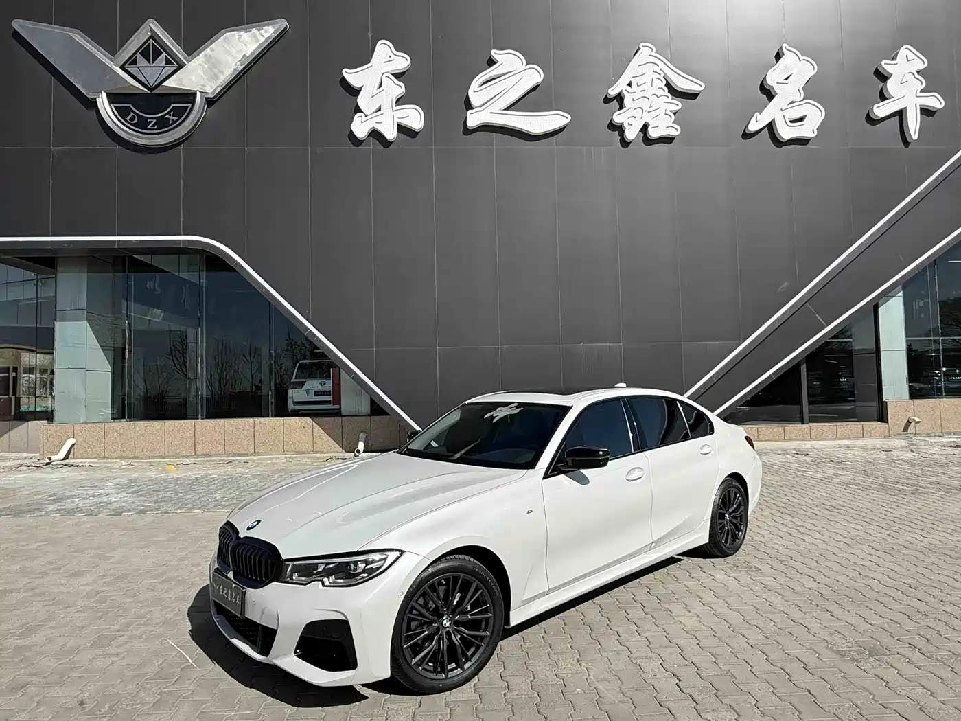 BMW 3 Series 2022 325Li M Sport Shadow Edition
