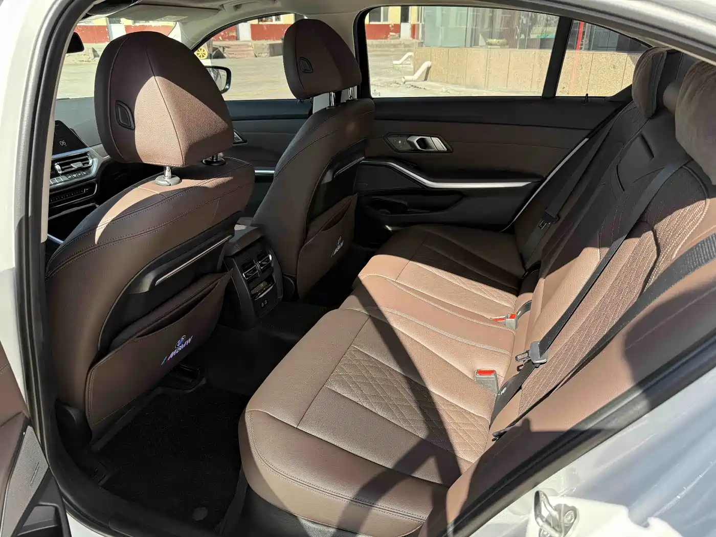BMW 3 Series 2022 325Li M Sport Shadow Edition фото 13