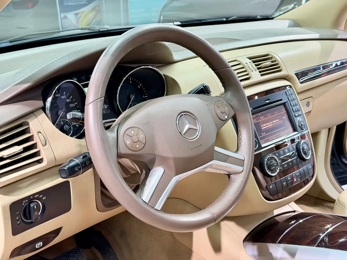 Mercedes-Benz R-Class 2010 R 350 L 4MATIC фото 11