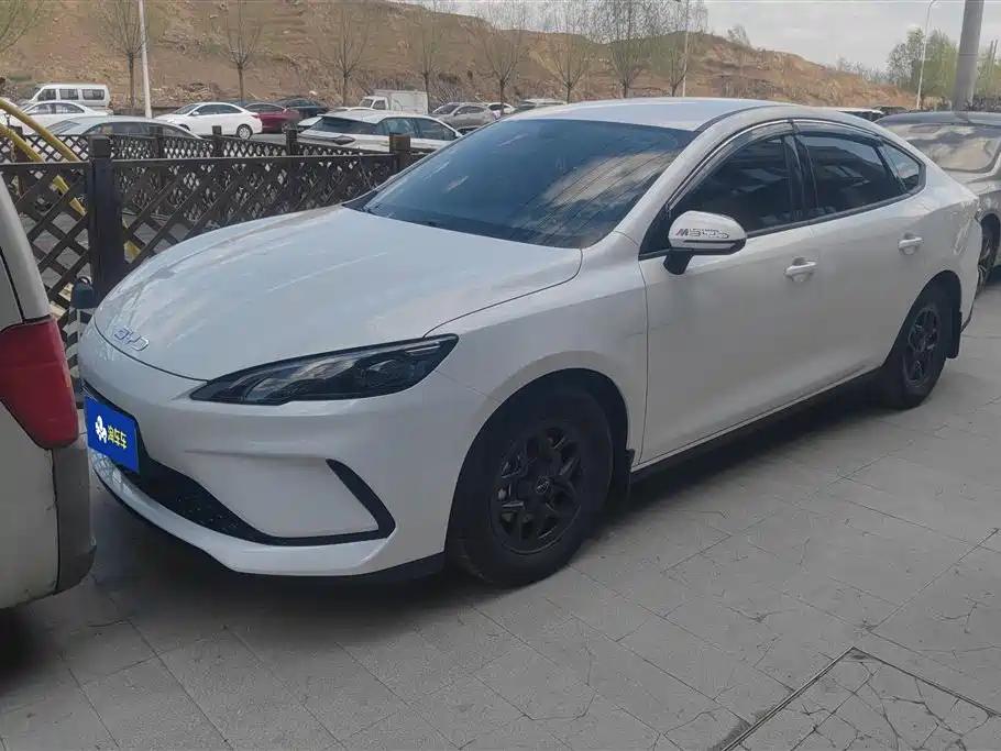 BYD Hai Bao 05 DM-i 2025 DM-i Smart Drive Edition 55KM Luxury фото 2