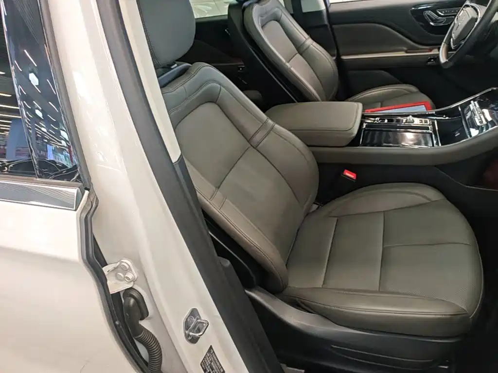 Lincoln Aviator 2025 2024 3.0T V6 AWD Elegance Edition 6-Seater