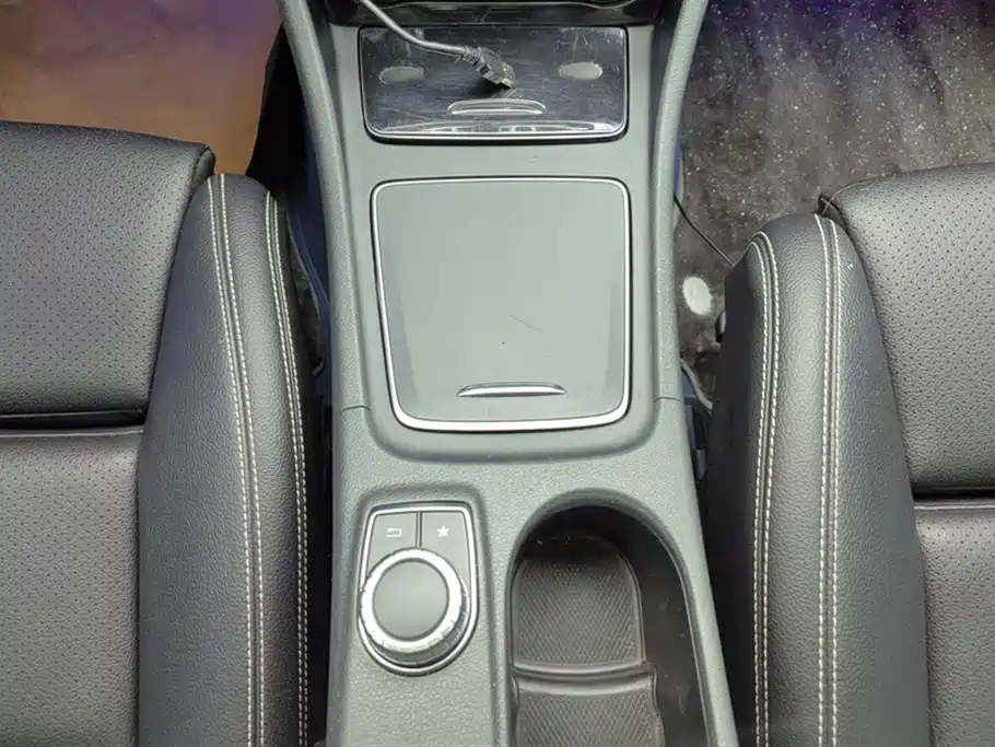 Mercedes-Benz GLA 2018 GLA 220 4MATIC Sport фото 16