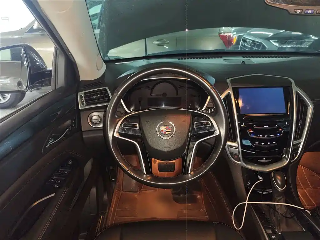Cadillac SRX 2015 3.0L Comfort фото 11