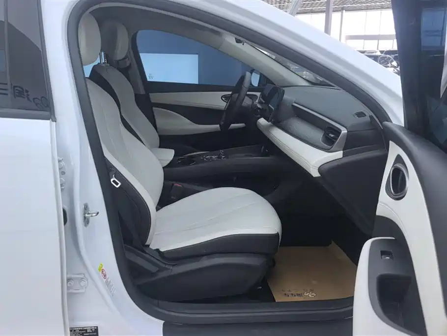 BYD Hai Bao 05 DM-i 2025 DM-i Smart Drive Edition 55KM Luxury фото 8