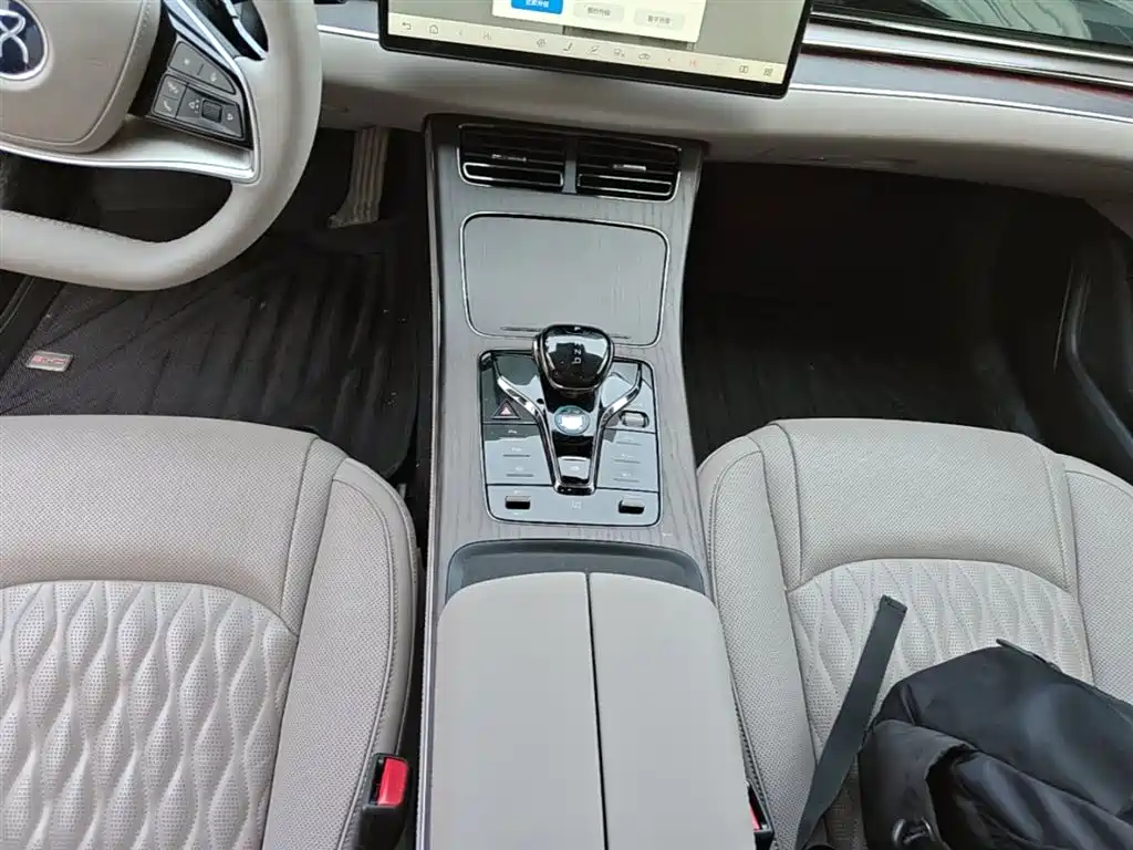 BYD Han 2025 DM-i Smart Driving Edition 125KM LiDAR Flagship фото 14