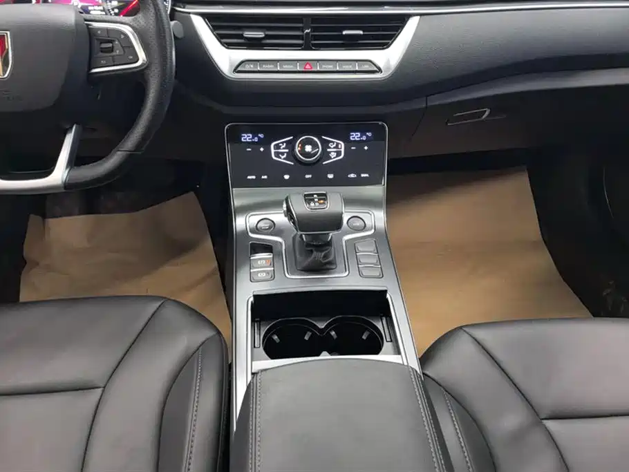 Hongqi H5 2022 Classic 1.5T DCT Flag Rhythm Edition фото 16
