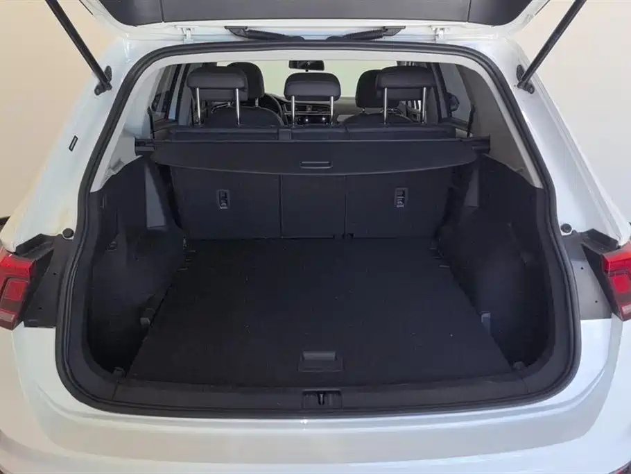 Volkswagen Tiguan L 2019 330TSI Auto 2WD Panorama Comfort Edition China V фото 4