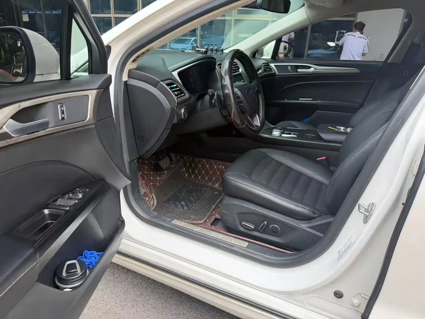 FORD MONDEO