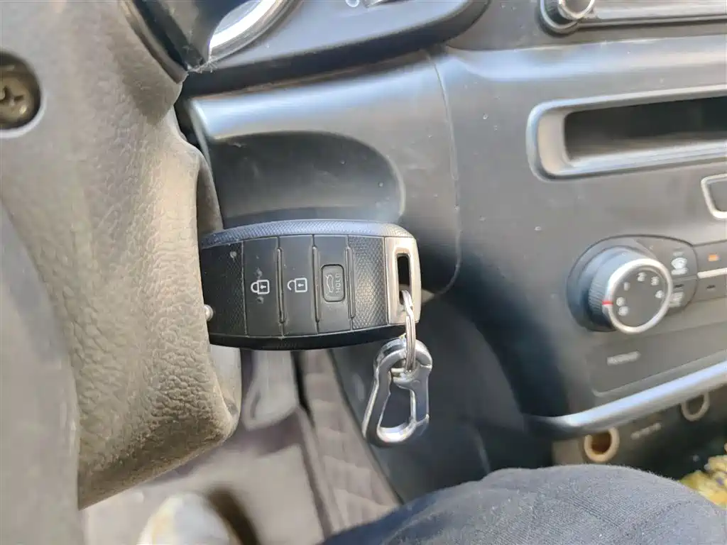 Kia K5 2014 2.0L Manual GL фото 22