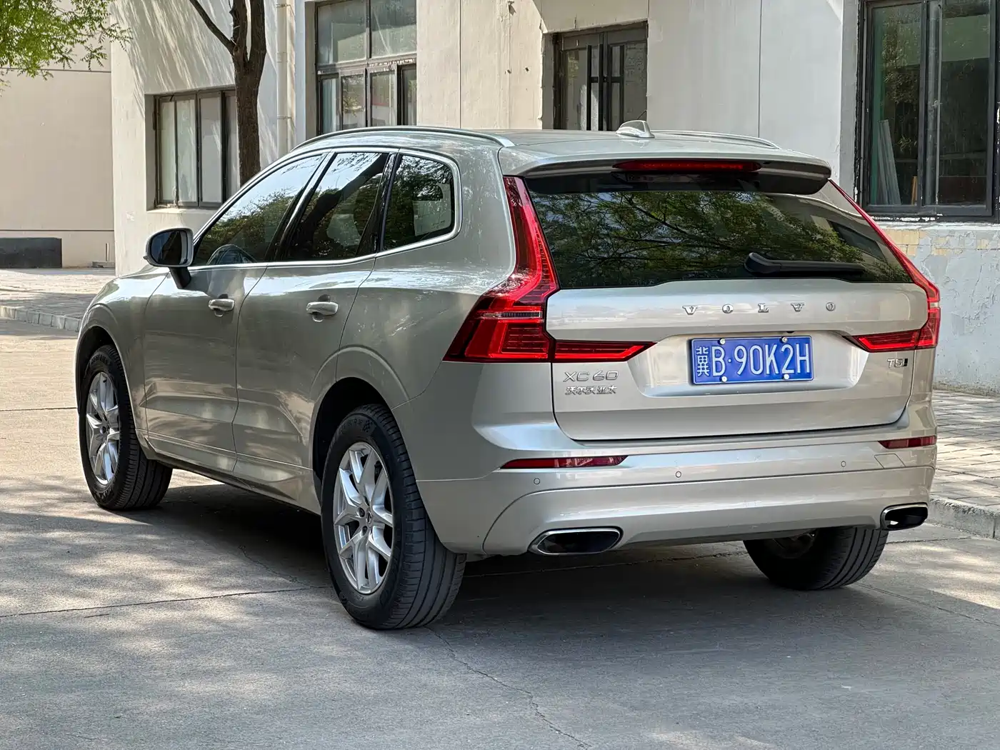 VOLVO XC60