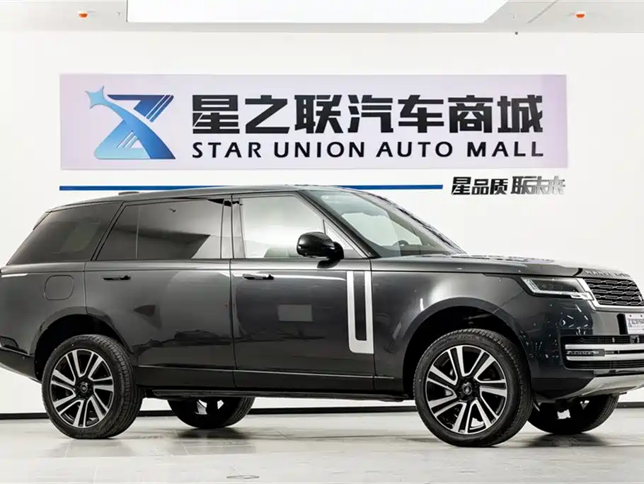 Land Rover Range Rover 2024 3.0 L6 400PS Genesis Extended фото 5