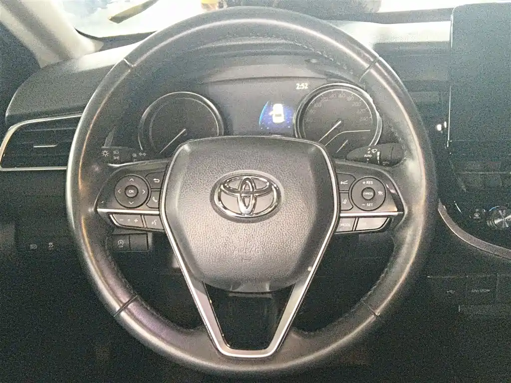 Toyota Camry 2021 2.0G Luxury Edition фото 11