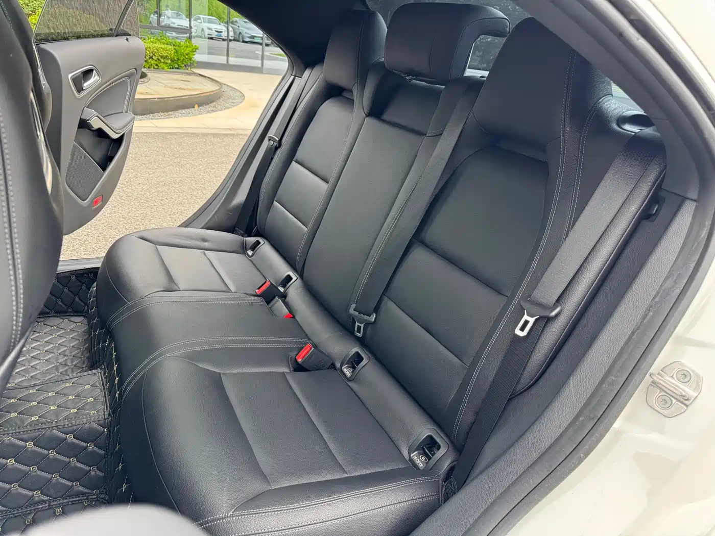 Mercedes-Benz CLA (Import) 2018 CLA 200 Dynamic Edition фото 23