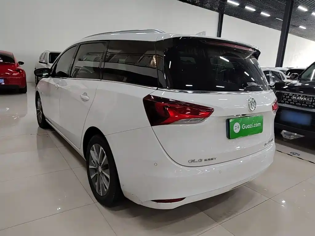 Фото 5 - Buick GL6