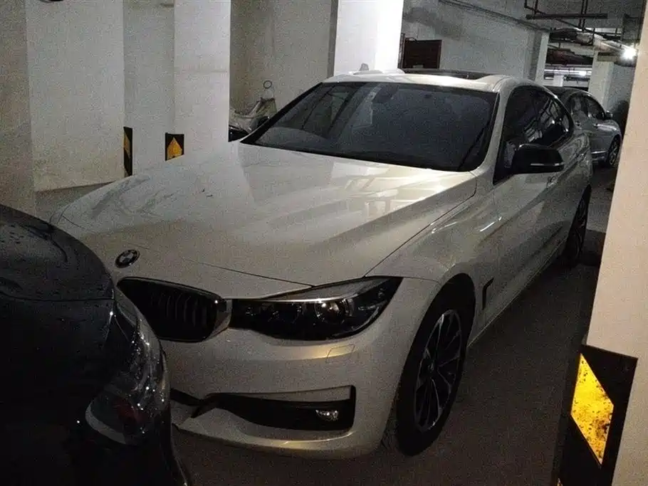 BMW 3 Series GT 2017 320i Fashion