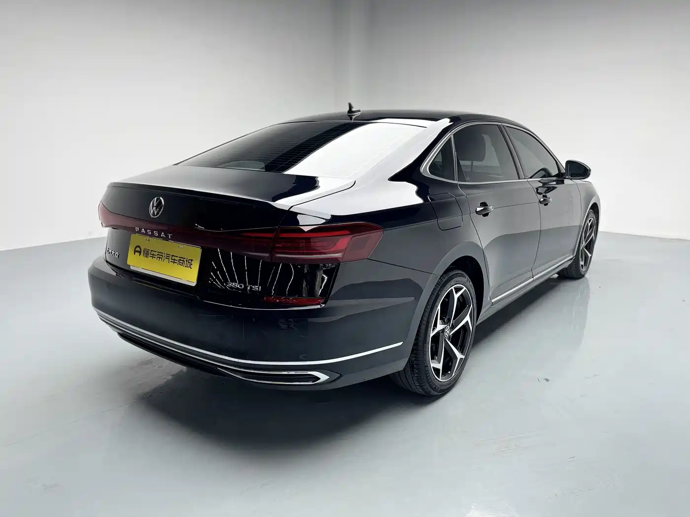 Volkswagen Passat 2024 Model 380TSI Starlight Elite фото 23