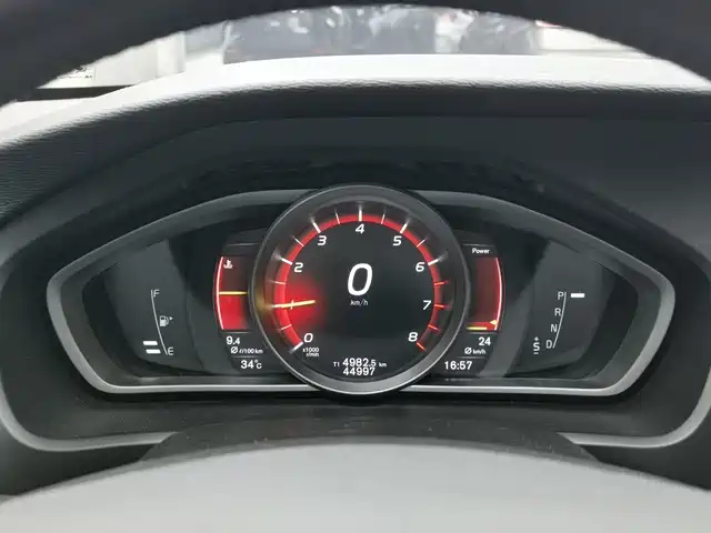 Volvo V40 2018 2019 T3 Momentum