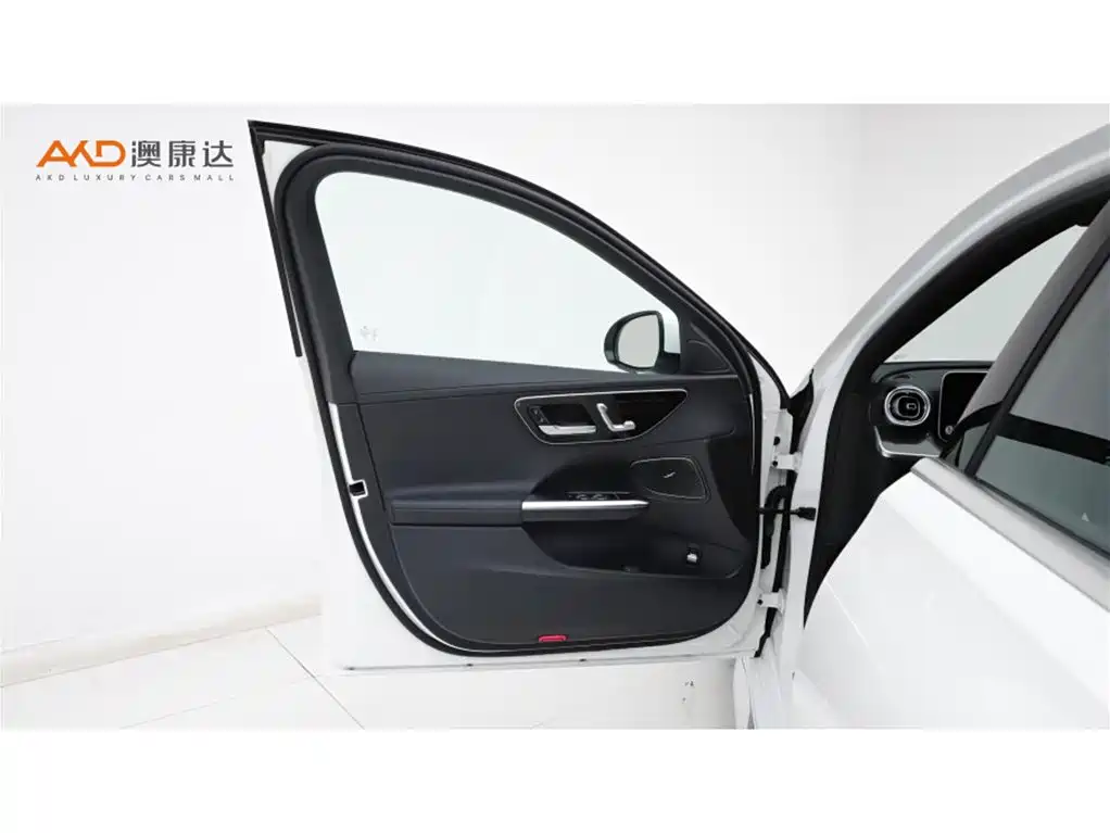 Mercedes-Benz C-Class 2024 Facelift III C 260 L Sport фото 10