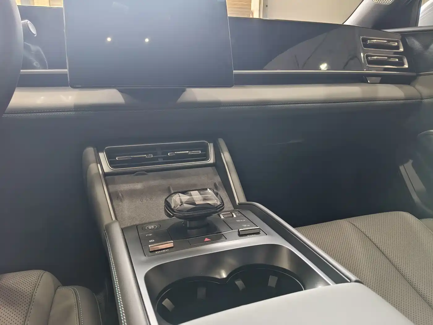 BYD Qin L 2025 2025 DM-i Smart Drive Edition 120KM Surpassing