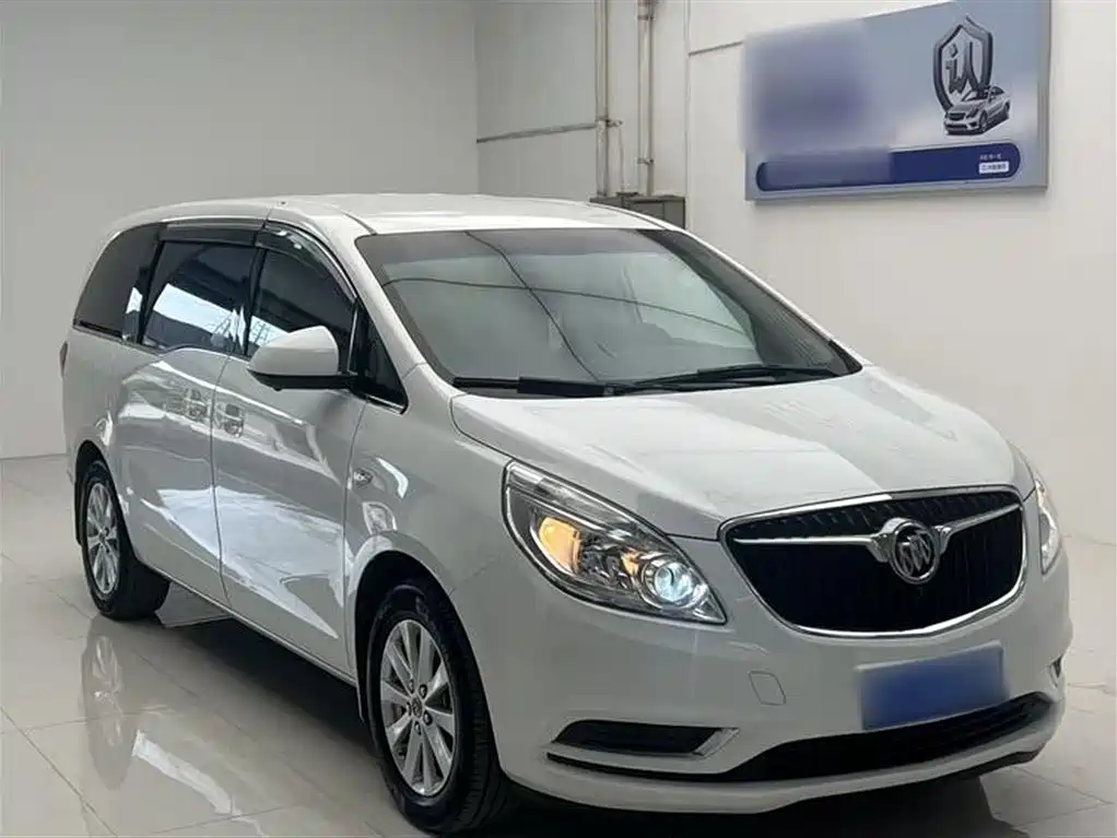 Buick GL8 2018 28T Comfort China VI фото 10