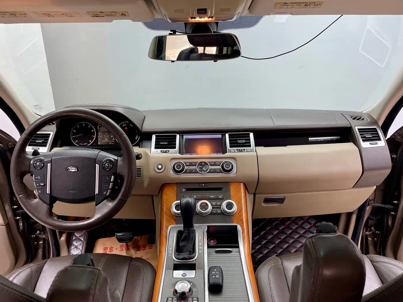 Фото 18 - Land Rover Range Rover Sport