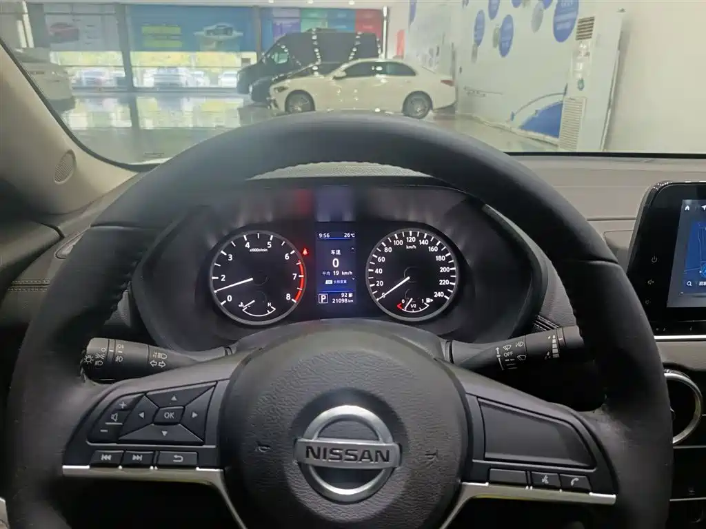 Nissan SYLPHY, миниатюра 9
